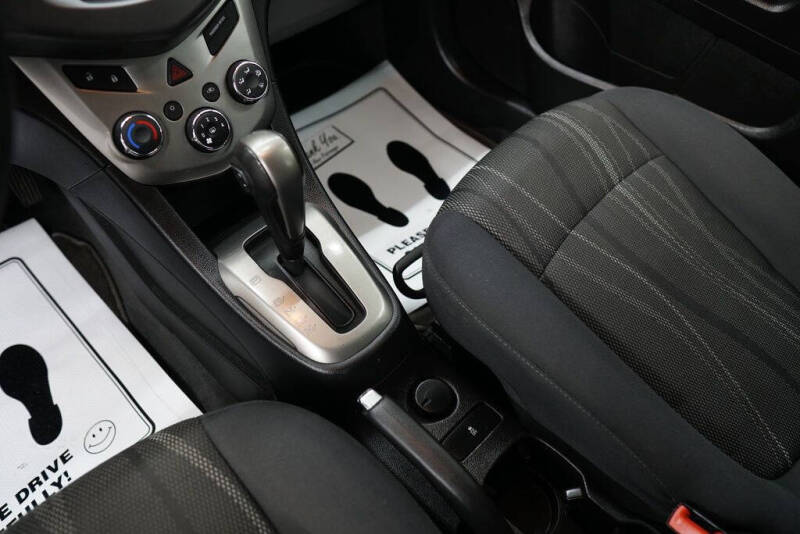 2016 Chevrolet Sonic LT Auto