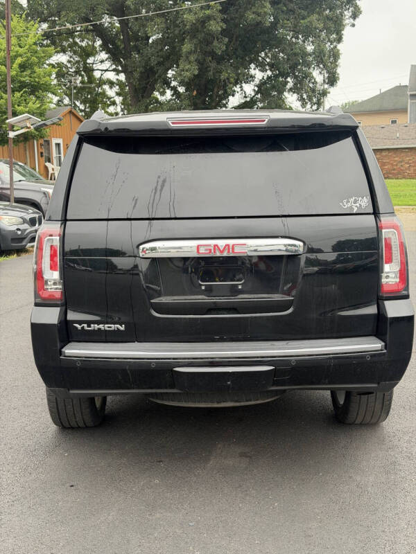 2017 GMC Yukon Denali