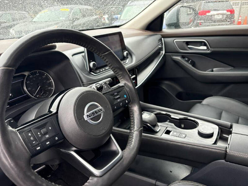 2021 Nissan Rogue SL