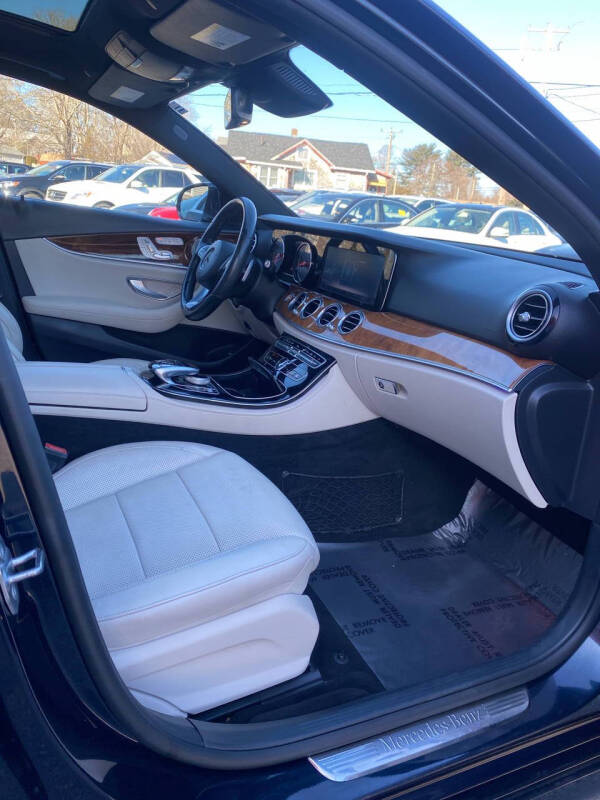 2017 Mercedes-Benz E-Class E 300 4MATIC