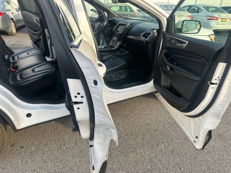 2019 Ford Edge Titanium