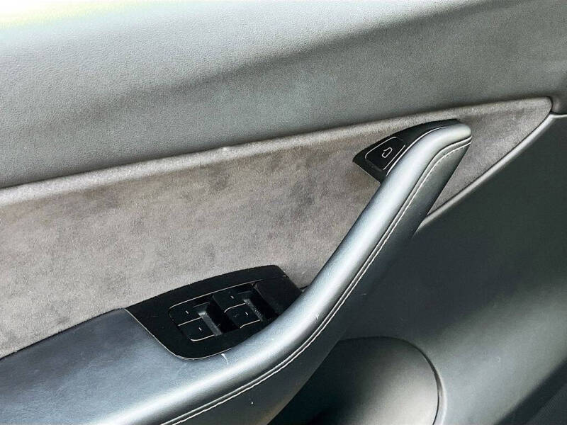 2021 Tesla Model Y Standard Range