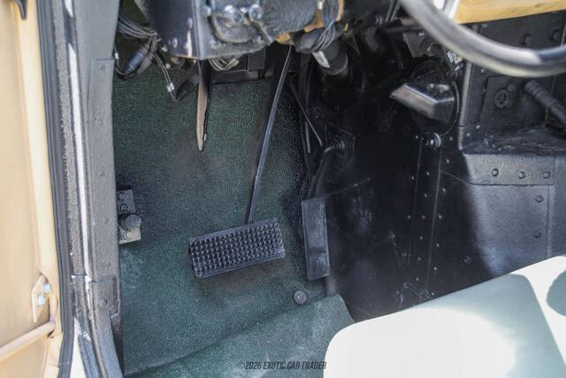 2014 AM General Hummer