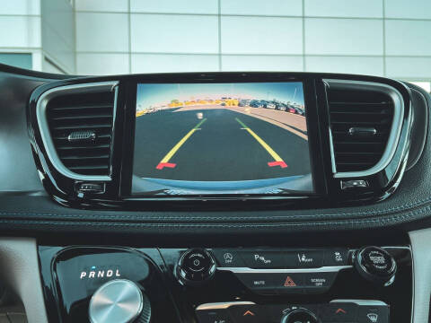 2021 Chrysler Pacifica Touring