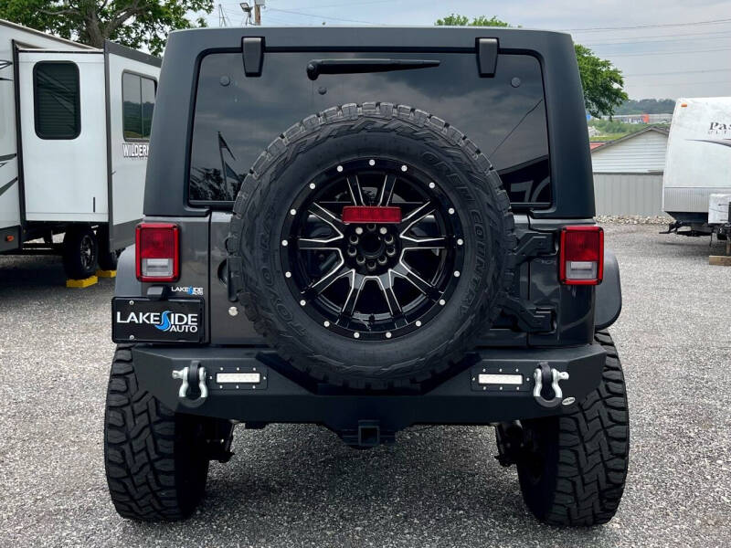 2017 Jeep Wrangler Unlimited Sport