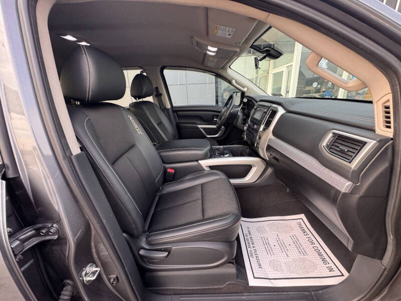 2017 Nissan Titan PRO-4X