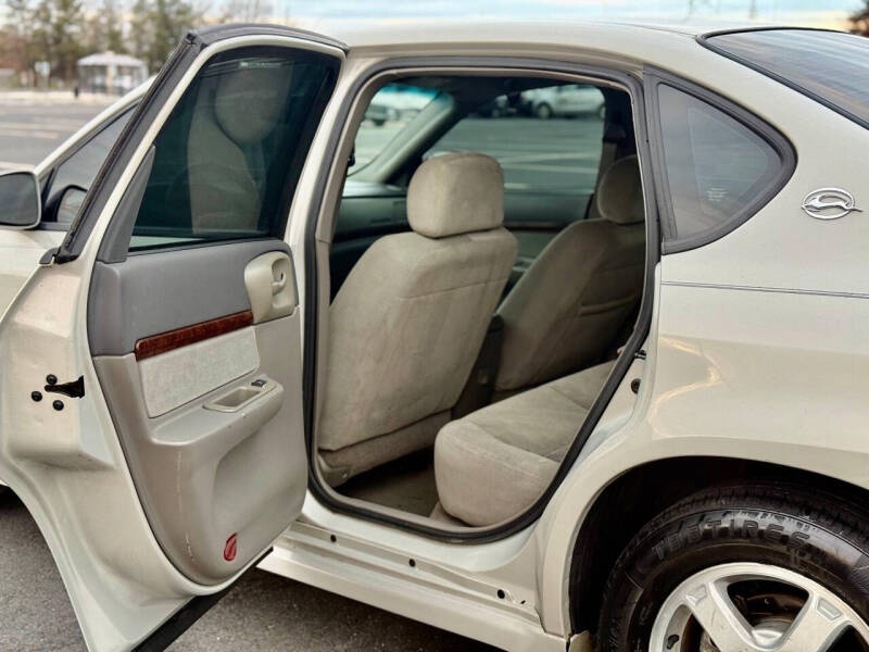 2004 Chevrolet Impala LS