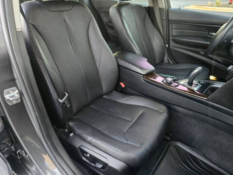 2015 BMW 3 Series 328i