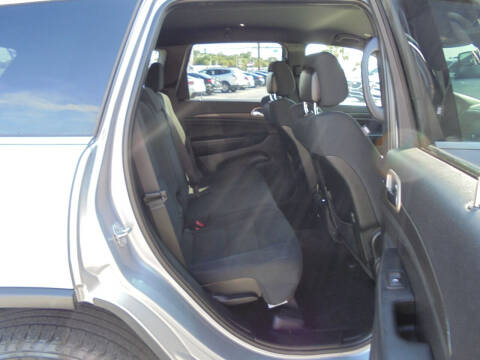 2017 Jeep Grand Cherokee Laredo