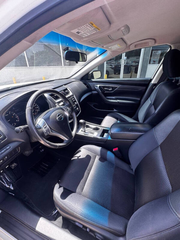 2017 Nissan Altima 2.5 SR