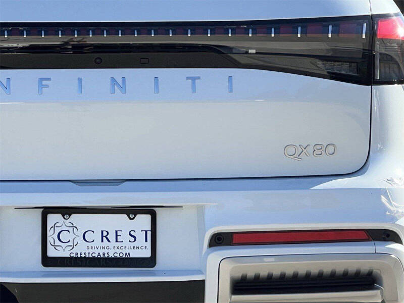 2026 Infiniti QX80 Luxe