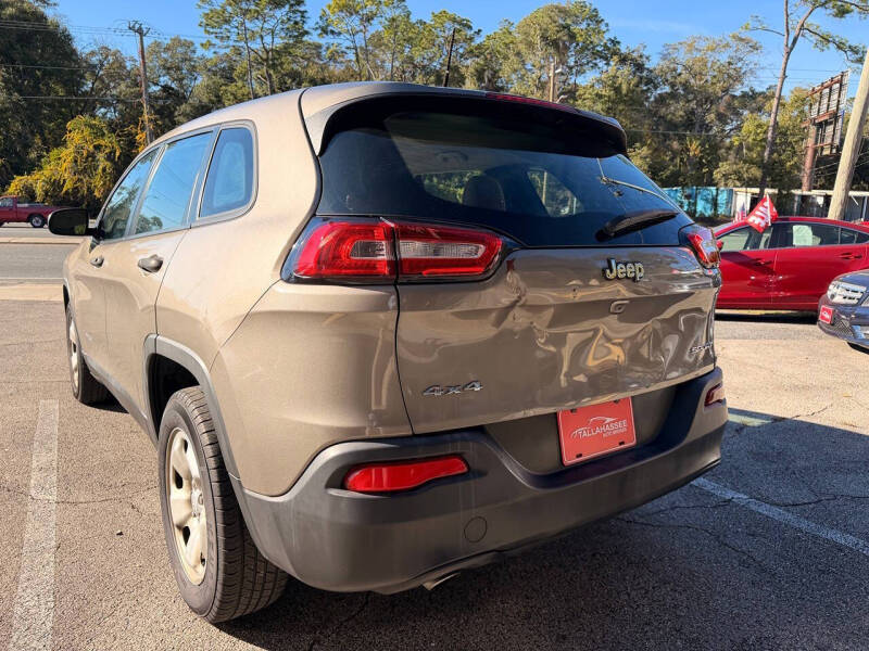 2016 Jeep Cherokee Sport