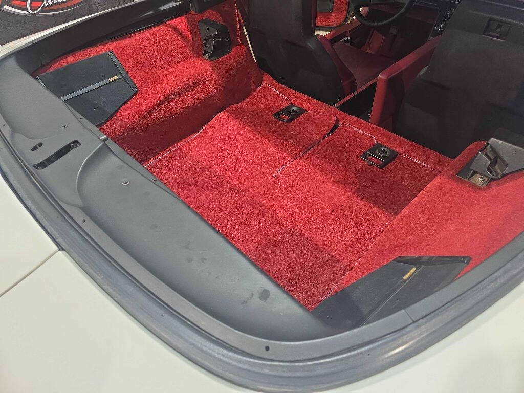 1985 Chevrolet Corvette 14