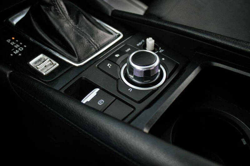 2017 Mazda MAZDA3 Sport