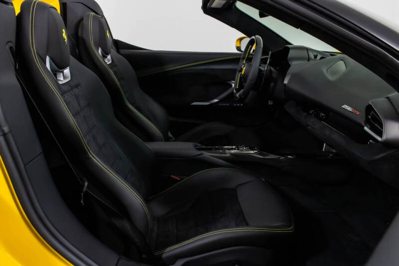 2023 Ferrari 296 GTS