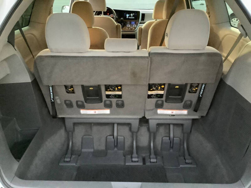 2017 Toyota Sienna L 7-Passenger