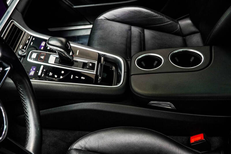 2021 Porsche Panamera 4