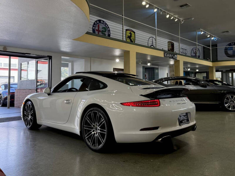 2015 Porsche 911 Carrera