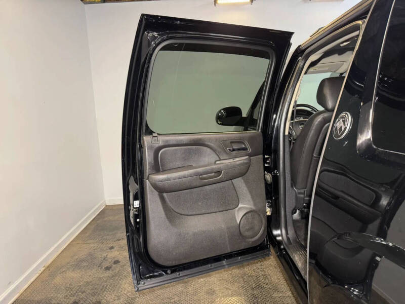 2013 Chevrolet Avalanche LT Black Diamond
