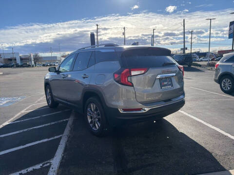 2024 GMC Terrain SLT