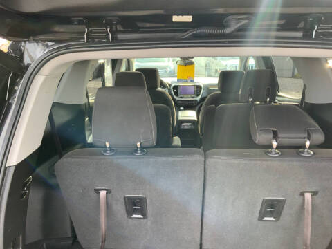 2018 GMC Acadia SLE-2