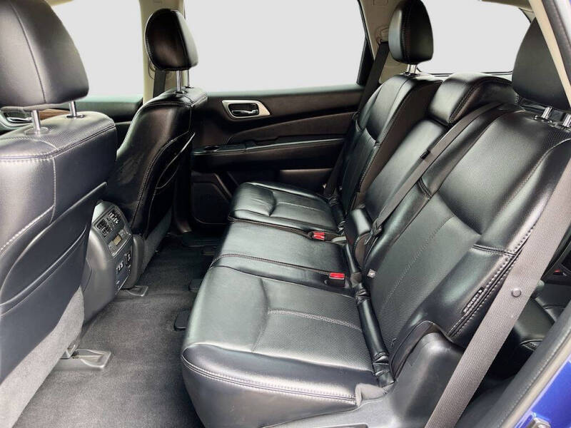 2020 Nissan Pathfinder Platinum