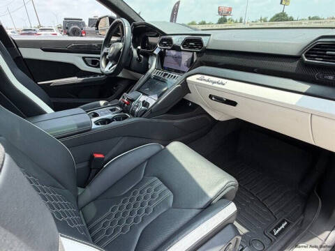 2023 Lamborghini Urus S