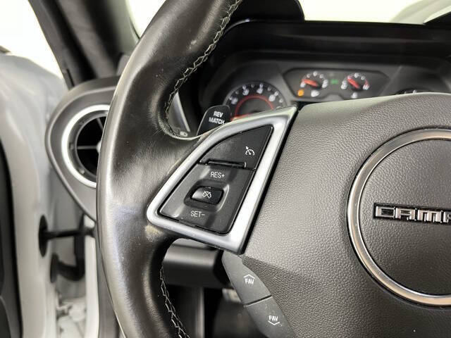 2021 Chevrolet Camaro LT1 - Photo 16