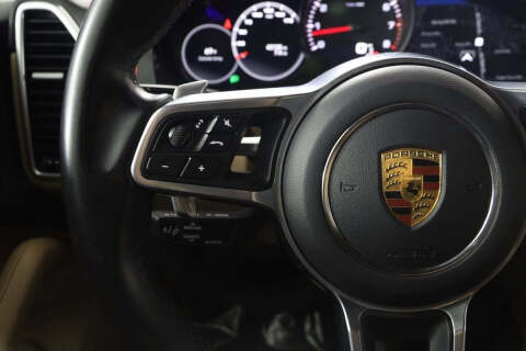 2022 Porsche Cayenne Platinum Edition