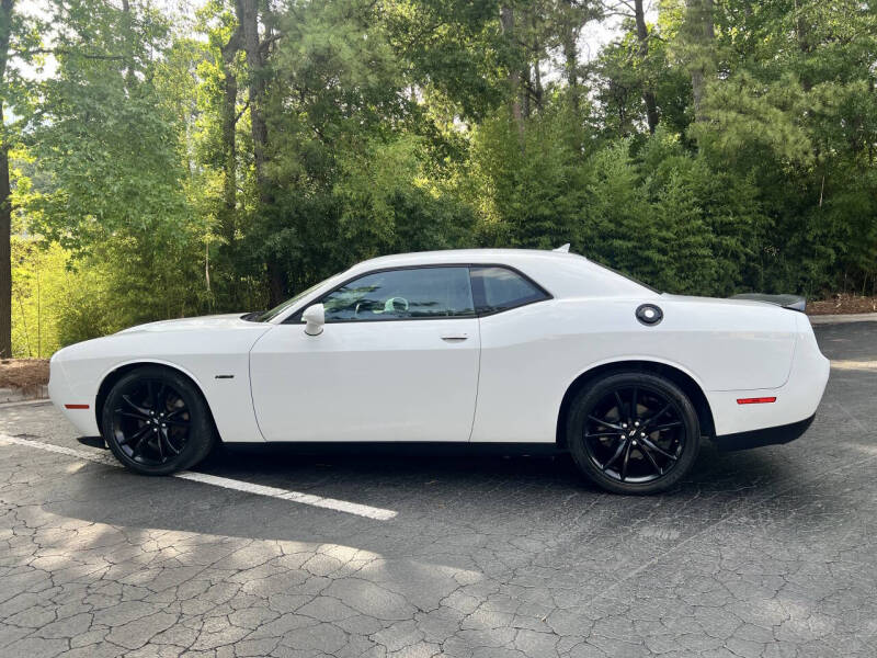 2017 Dodge Challenger R/T Plus Shaker