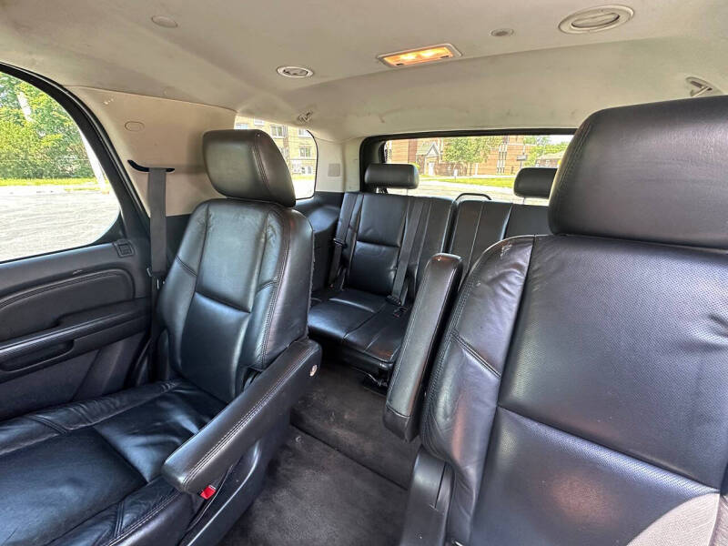 2011 Cadillac Escalade Premium