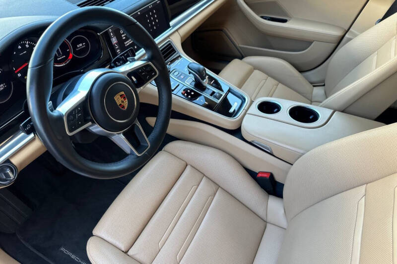 2019 Porsche Panamera