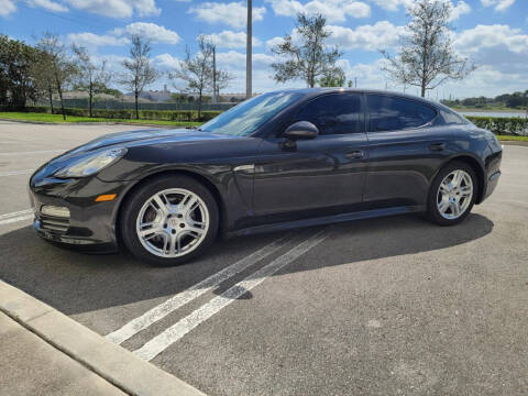 2011 Porsche Panamera 4