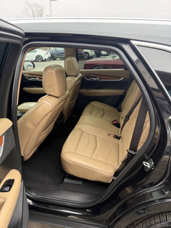 2017 Cadillac XT5 Platinum