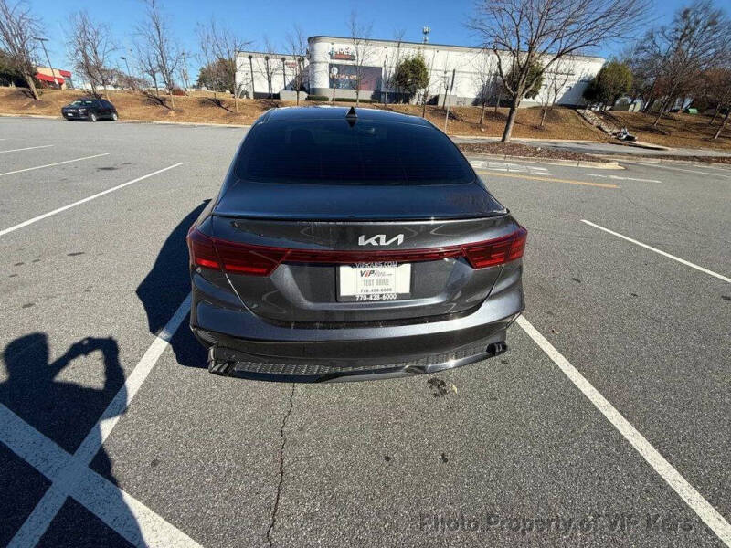2022 Kia Forte GT Line