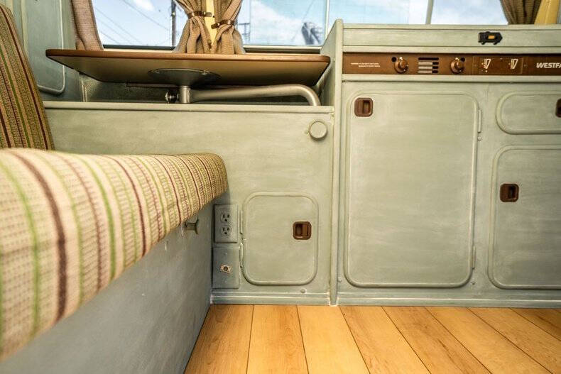 1982 Volkswagen Vanagon Camper