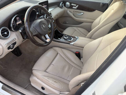 2017 Mercedes-Benz C-Class C 300 Luxury 4MATIC