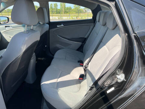 2015 Hyundai Accent GLS