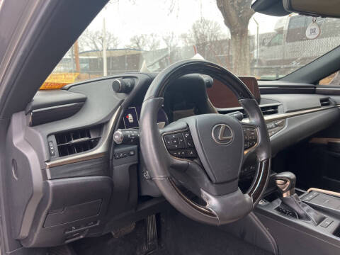 2019 Lexus ES 350