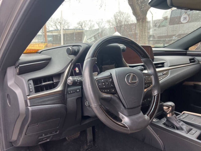 2019 Lexus ES 350