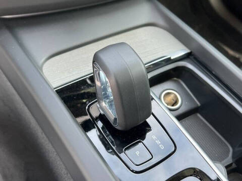 2025 Volvo XC60 B5 Plus Dark Theme