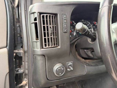 2017 Chevrolet Express 2500