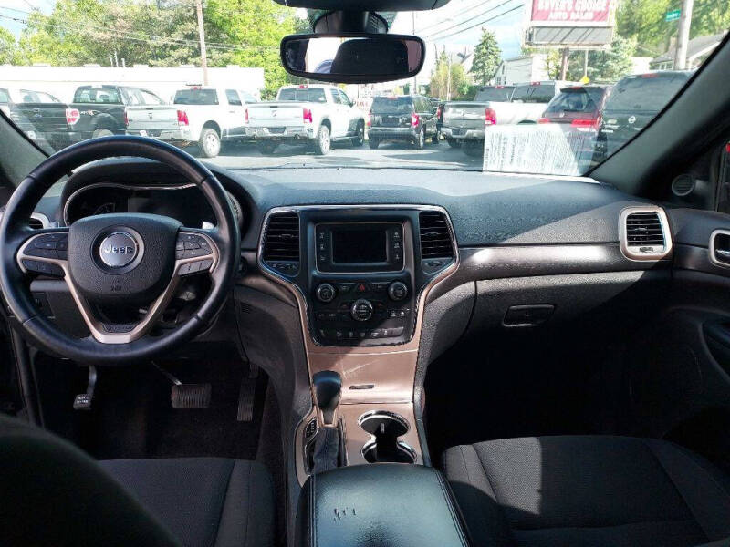 2017 Jeep Grand Cherokee Laredo