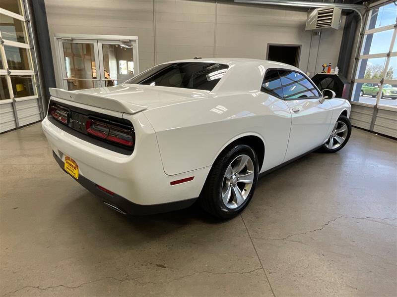 2020 Dodge Challenger SXT