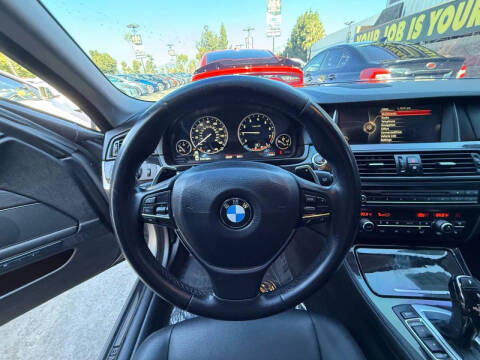 2016 BMW 5 Series 528i