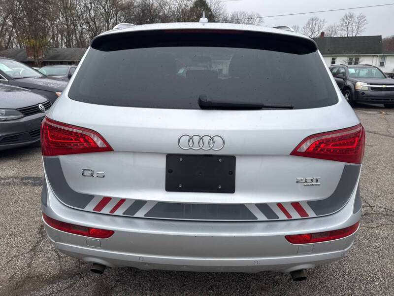 2011 Audi Q5 2.0T quattro Premium Plus