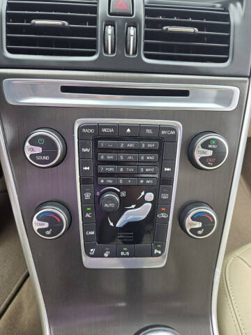 2015 Volvo XC60 T6 Premier Plus