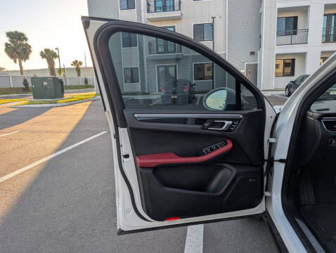 2018 Porsche Macan S