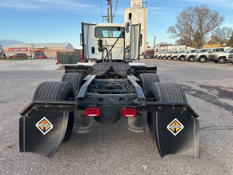 2021 International RH613