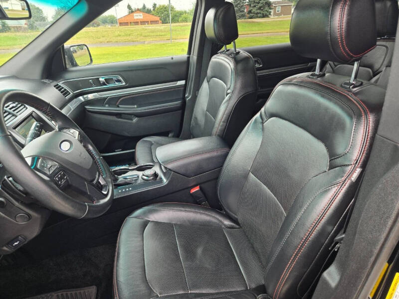 2017 Ford Explorer Sport